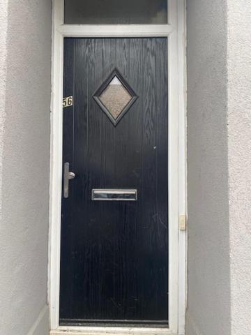 Luton Home Near Airport Private & Shared Bathroom Option Exterior foto