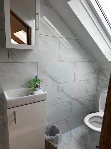 Luton Home Near Airport Private & Shared Bathroom Option Exterior foto